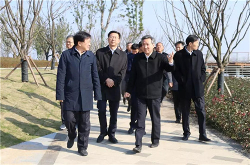 全力打造城市創(chuàng)新功能核丨市政協(xié)主席黃巍東一行視察中創(chuàng)區(qū)