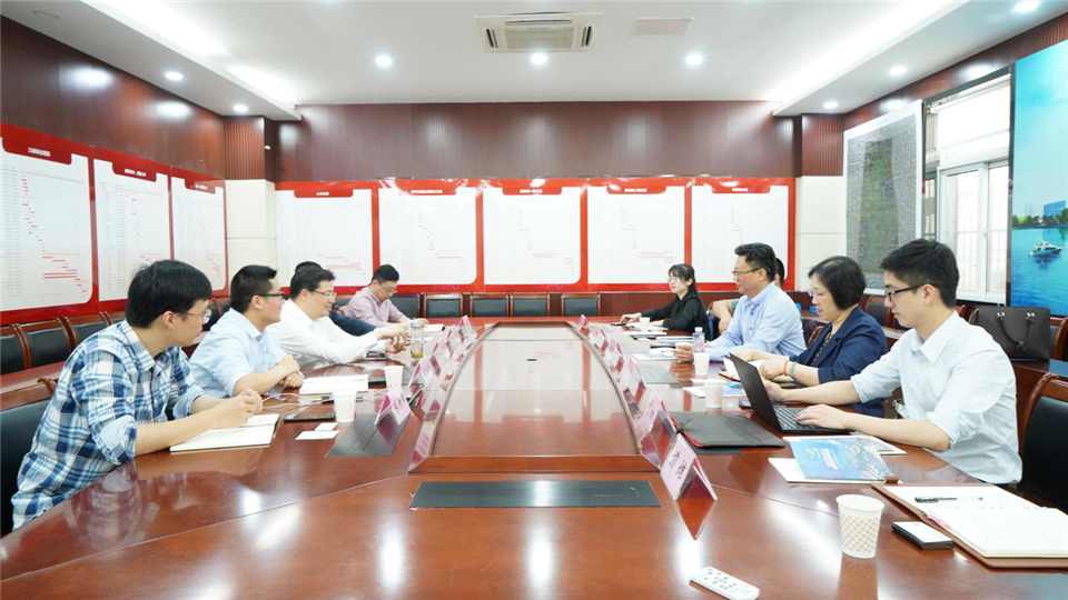 江蘇高科技投資集團副總裁徐清一行考察中創(chuàng)區(qū)