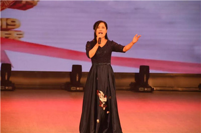 奮進(jìn)正當(dāng)時，建功新時代 | 南通中央創(chuàng)新區(qū)舉辦文藝晚會為祖國慶生