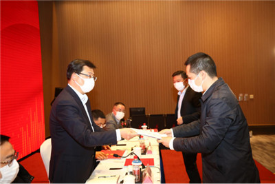 學(xué)習(xí)“三大法寶”，打好“三大會(huì)戰(zhàn)” | 通創(chuàng)投公司召開2020年度工作會(huì)議